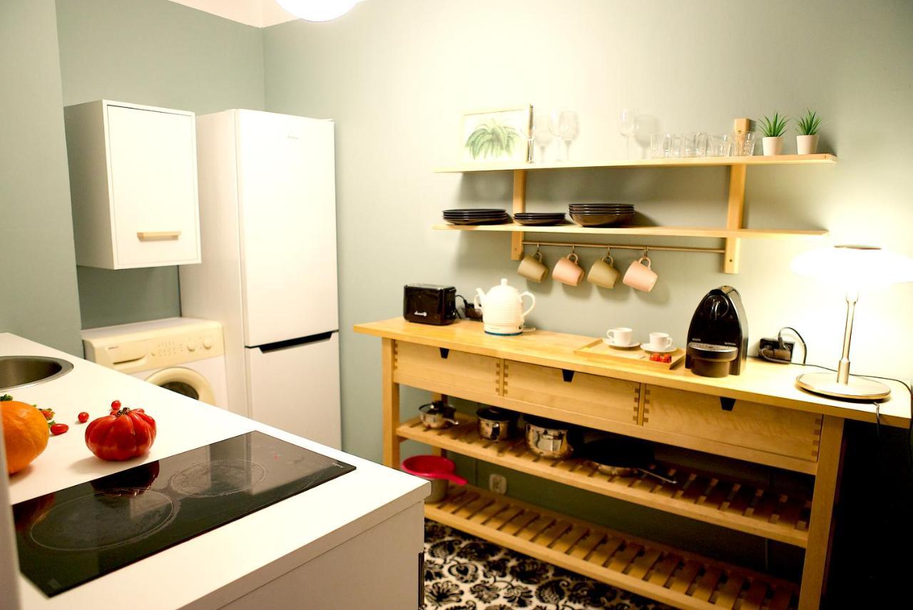 Cinema Apartment Kinowa วอร์ซอ ภายนอก รูปภาพ